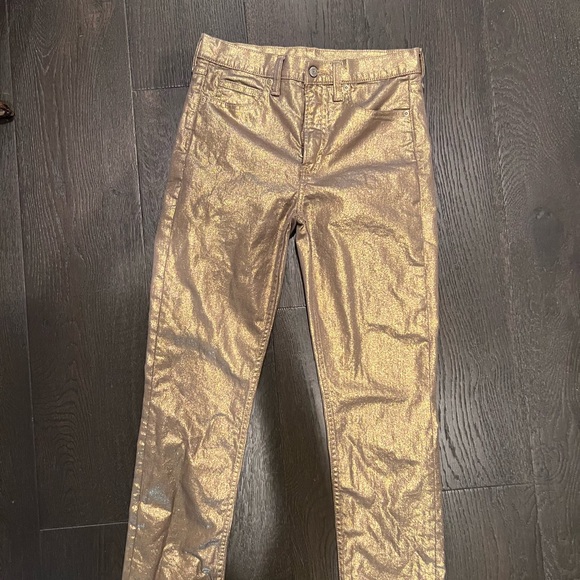 Gap High Rise Metallic Vintage Slim Jeans
Size 28  6 regular - Picture 2 of 5